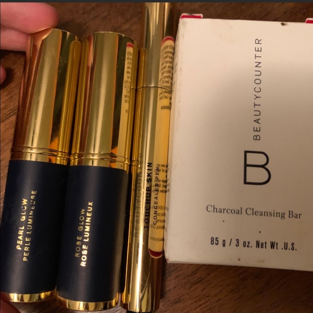 Beautycounter concealer pen